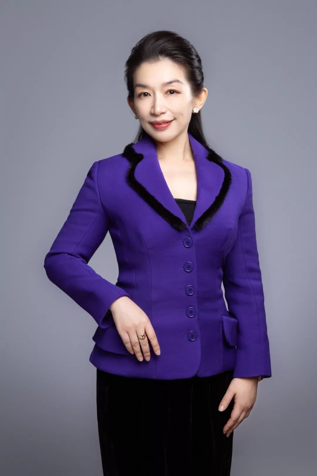 科学与艺术女神的双翼访科学艺术家曾凡一教授