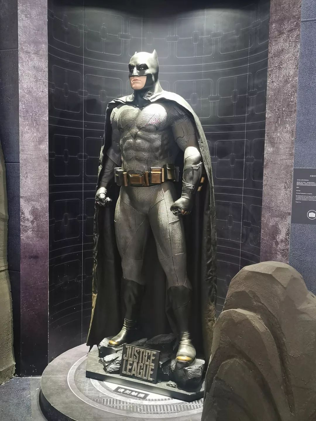 蝙蝠侠80岁生日之际dc透露要推出中国故事