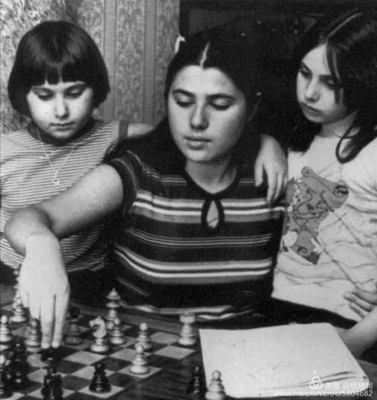 称霸女子国际象棋三十年的传奇姐妹_波尔加