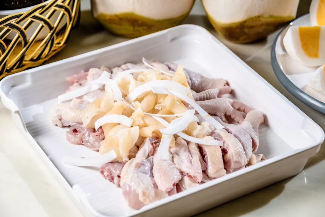 1元椰子鸡!就在岗顶!我没在跟你说笑!