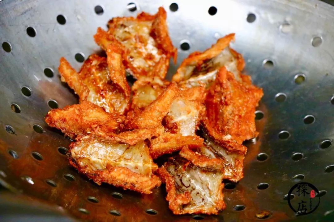 仅此一家排队到凌晨藏在台州闹市中的灵魂炸炸深夜仍然爆店吃出满满的