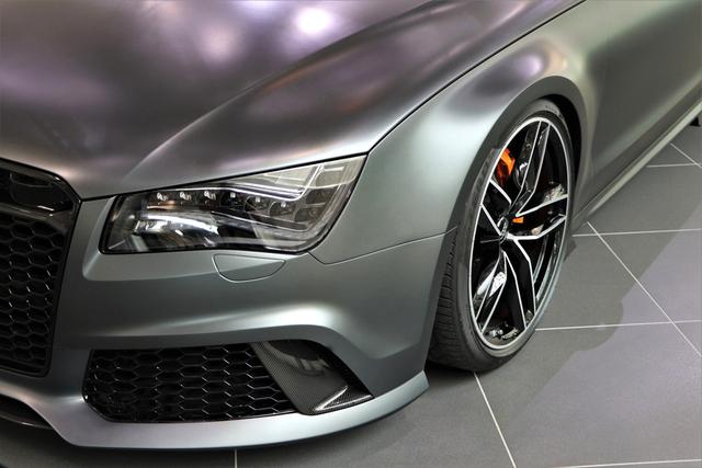 儒雅外观狂暴内心帅痞暴徒奥迪rs8