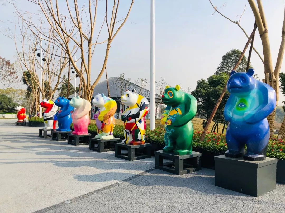 梦幻竹海绿道区▽以熊猫驿站为特色的浪漫绿道幻想自己是个熊猫宝宝来