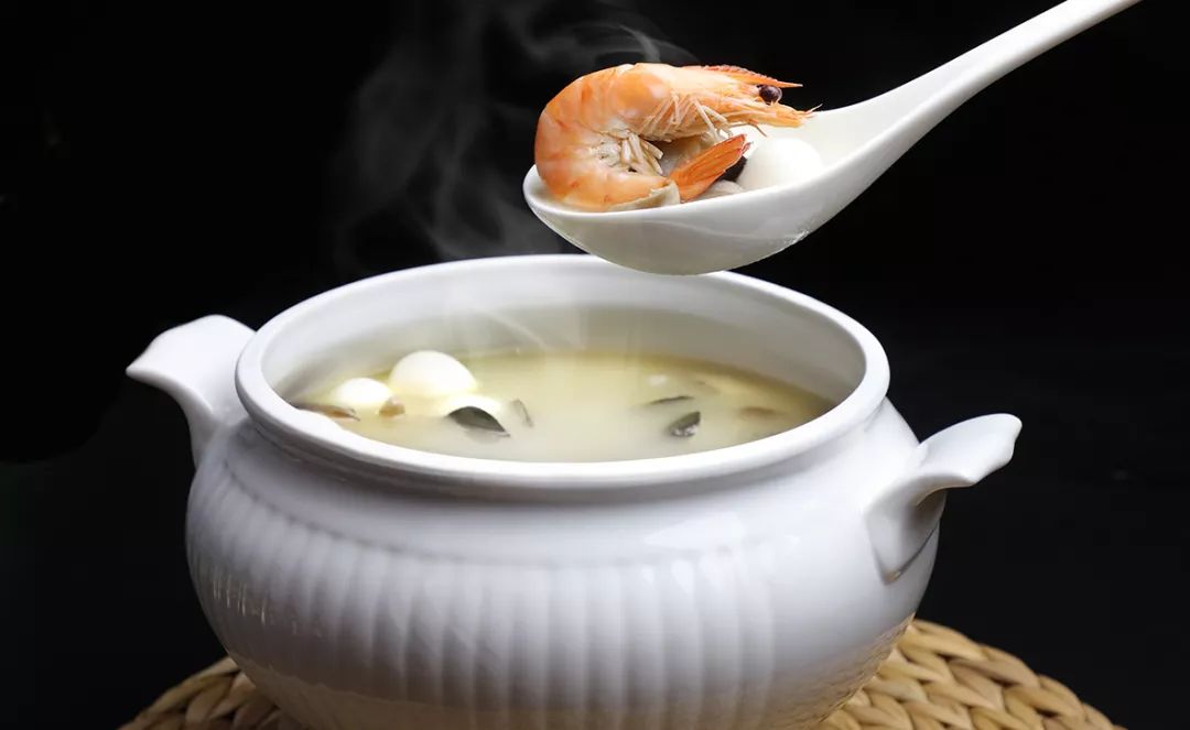 布达佩斯万龙洲大酒店旧貌换新颜