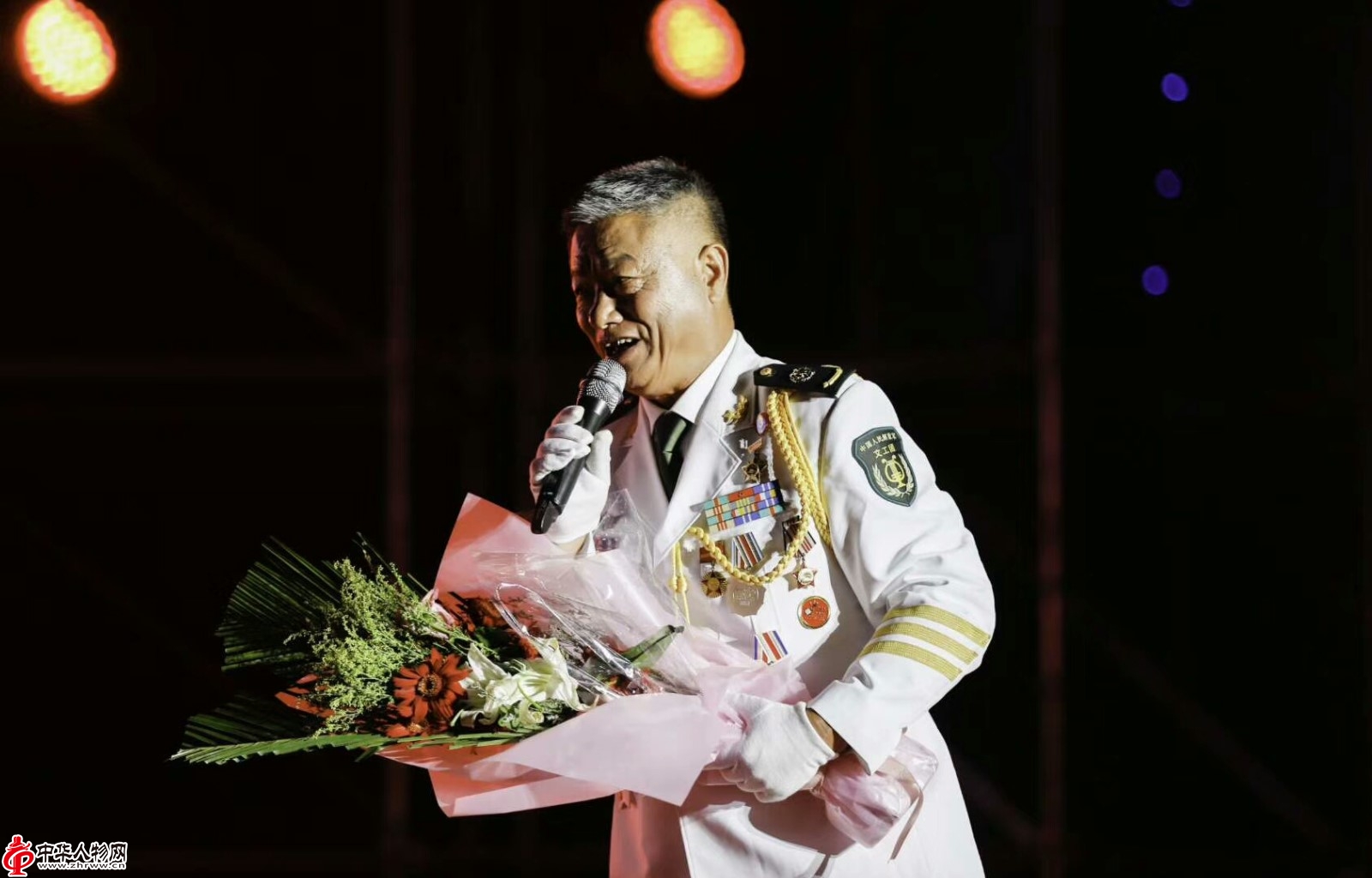 发起人是:男高音歌唱家吴景来老师.