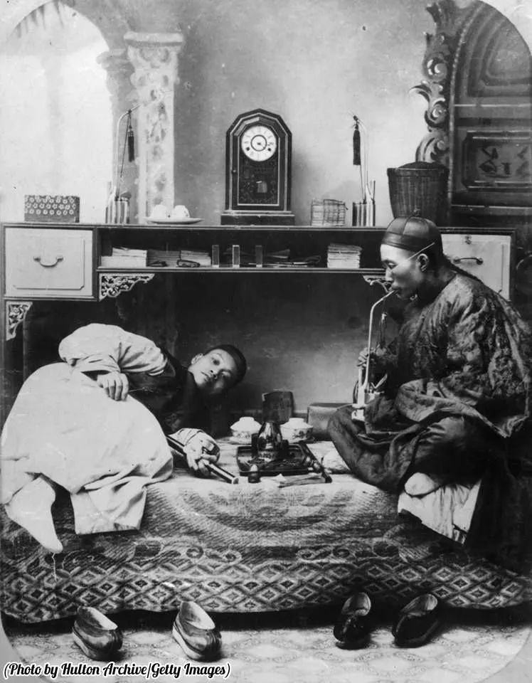 6)chinese opium smokers, circa 1865(1865年中国人吸食鸦片)