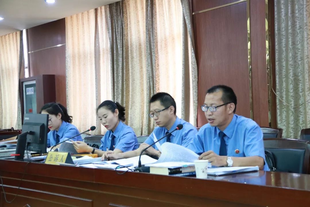 故意挑事打人暴力讨债甘肃两起涉恶案件公开审理