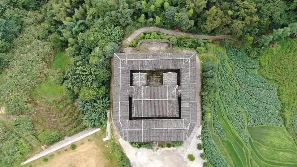 探访闽清古堡娘寨