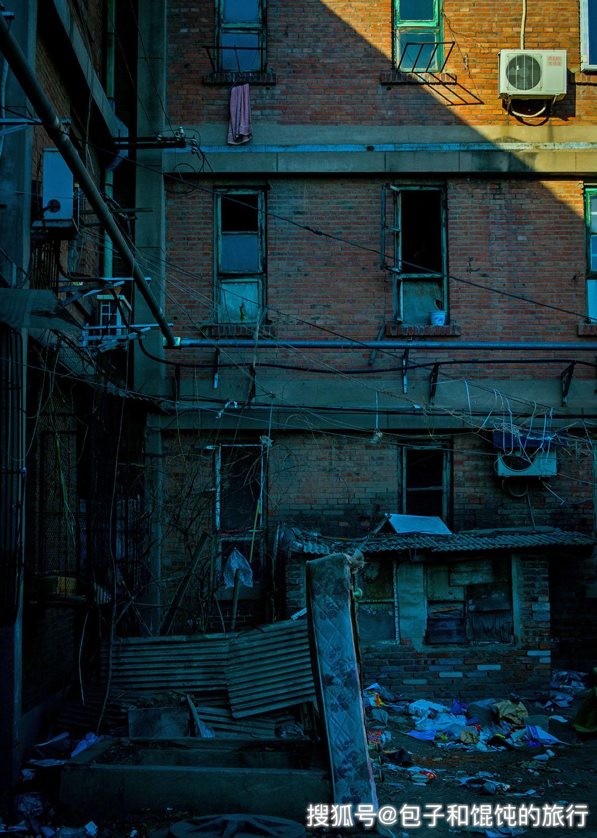 北京城里被时间遗忘的角落游走在朝阳区酒仙桥老街坊