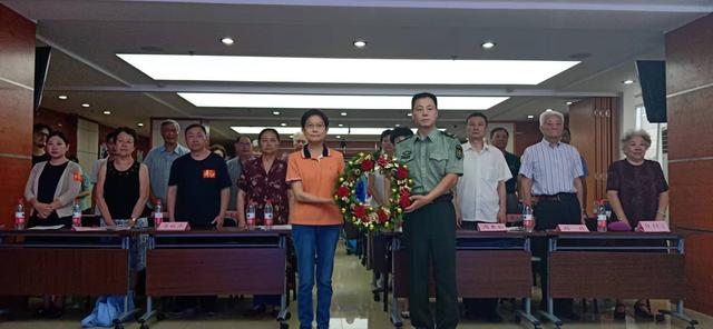 纪念建军节,向英雄城南昌致敬座谈会在京召开_李立三