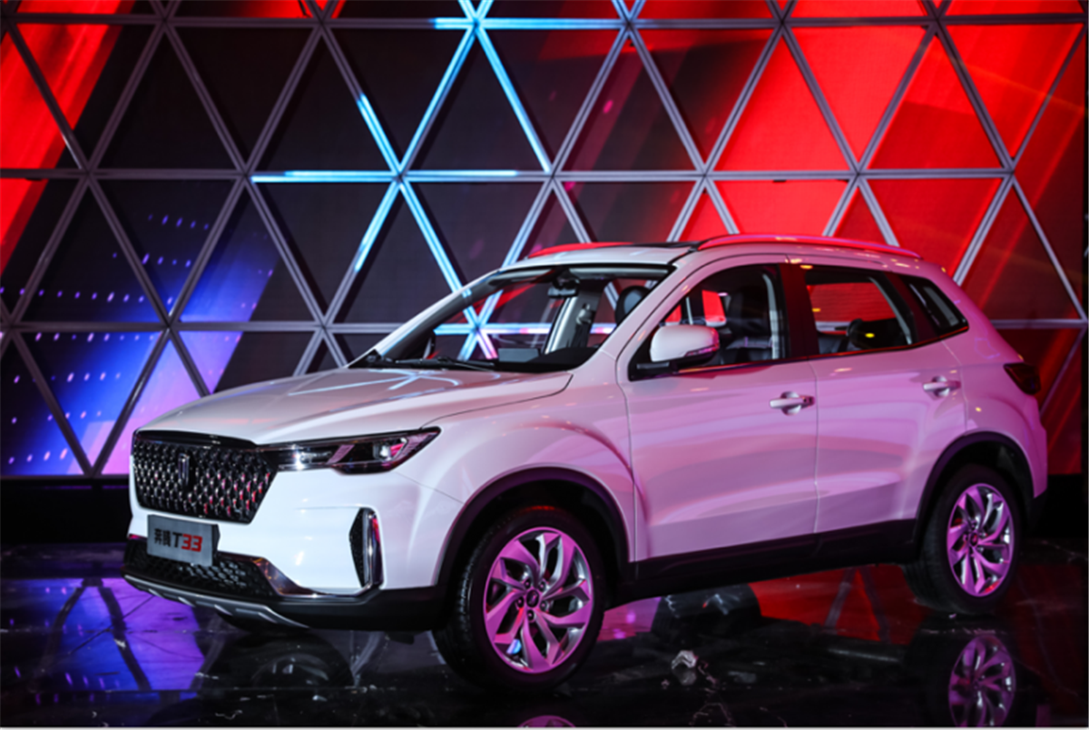 "小号t77"奔腾t33上市 售6.98-9.98万元