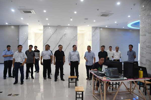 县委书记刘冰督导南乐县大数据中心建设进度