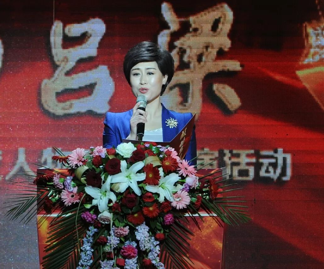 lltv主持人颂读经典之《平凡的世界》第二部第四十五章(张华颂读)