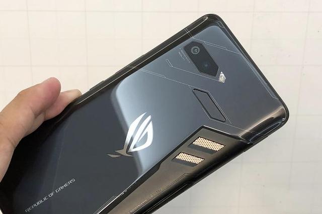 配置做工诚意一个都不少rog2精英版入手体验