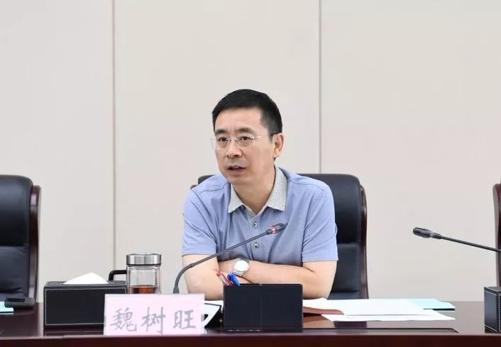 8月5日,市委副书记,市长魏树旺主持召开会议,专题研究遵义市一级农副