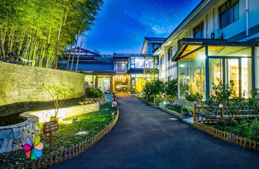 龙宫大白鲸——翠谷庄园——大报恩寺——牛首山——江苏新增景区