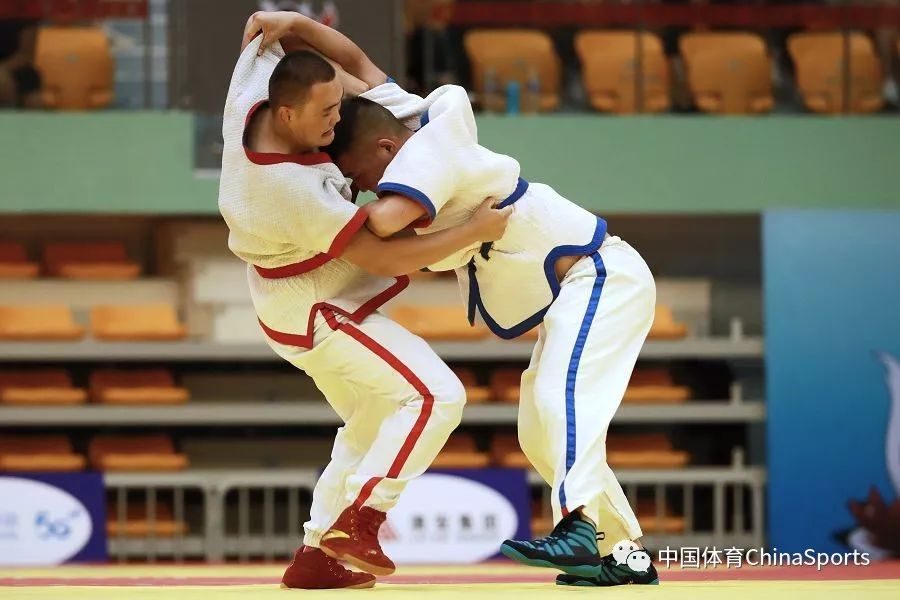 第二届全国青年运动会中国式摔跤决出多项冠军