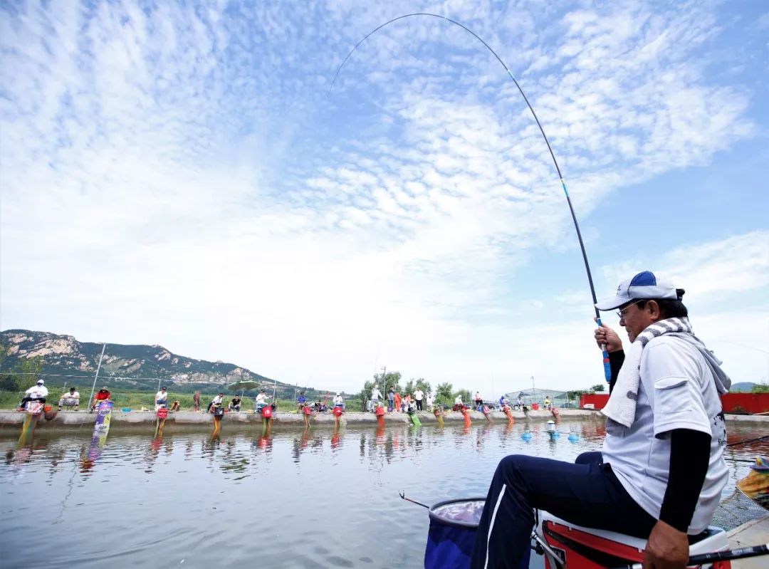 学会这个,就算遇到猾口鱼也可以雄赳赳走出黑坑了