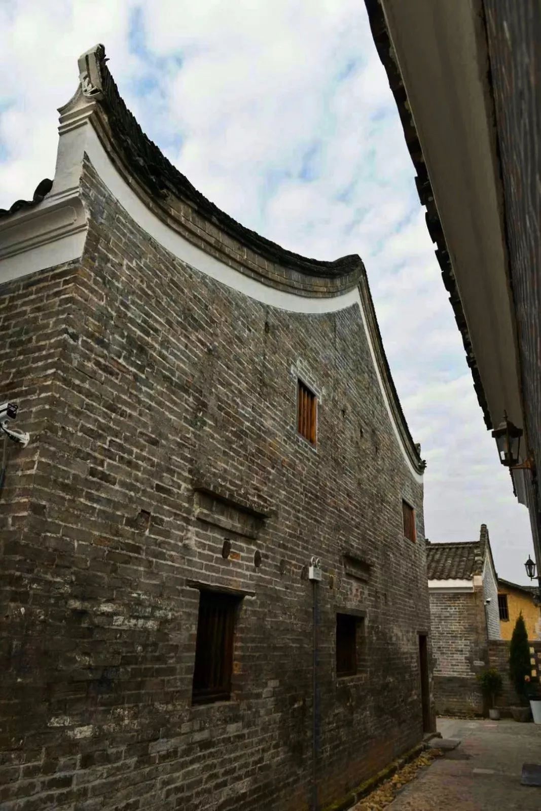 丰阳镇一座斑驳的古镇