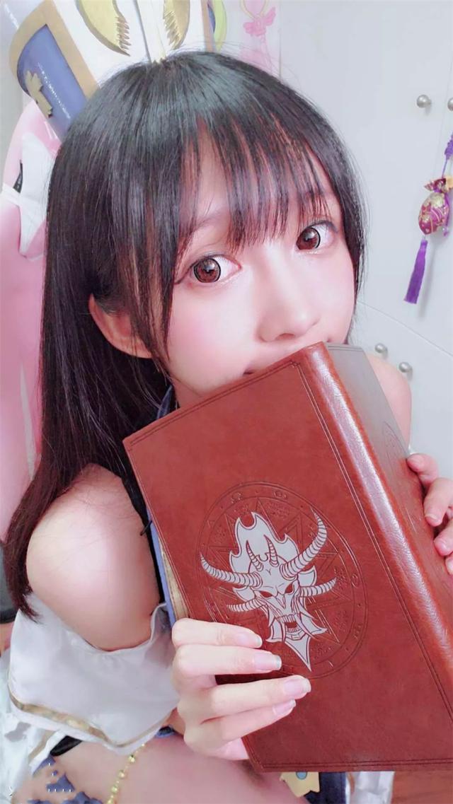 cjdnf展台coser很美看蛮兔的奶妈那才叫真的好看