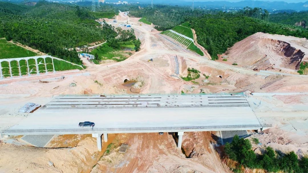 南玉高速公路图片