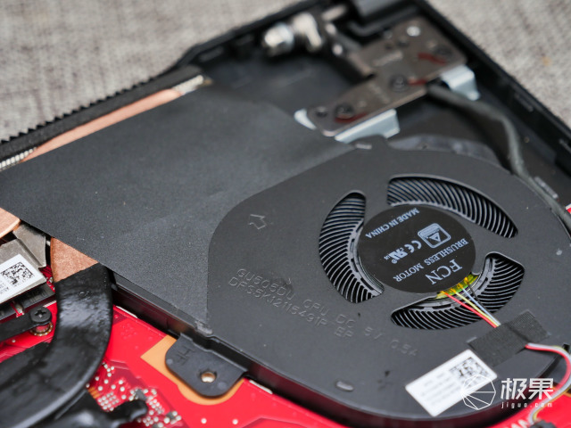 华硕 rog 冰锐 zephyrus