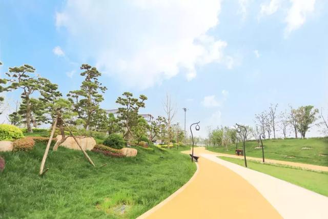 秦汉新城邀您来看美景逛进口货吃美食