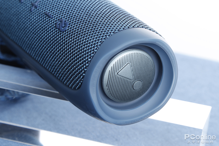 jblflip5蓝牙音箱评测夏天泳池湿身派对神器