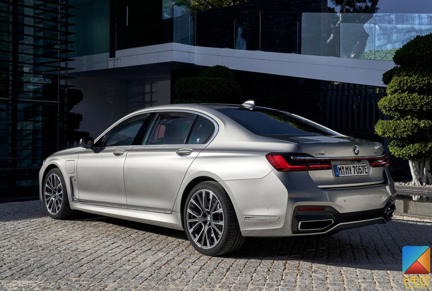 续航可达700km 宝马7系或将推出纯电动版本