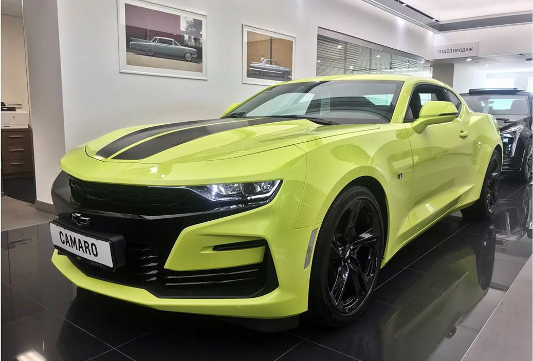 时尚的风格 新款雪佛兰科迈罗海外实车到店