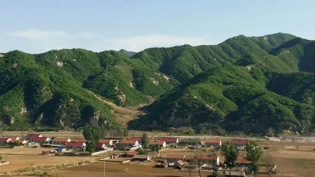 【红顶青山】时间:2018年9月 地址:岫岩县哈达碑镇桑皮峪村 作者