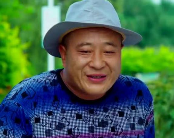 朴有天性侵案反转,四名辩护律师全部辞职!孟非这么穿像极赵四