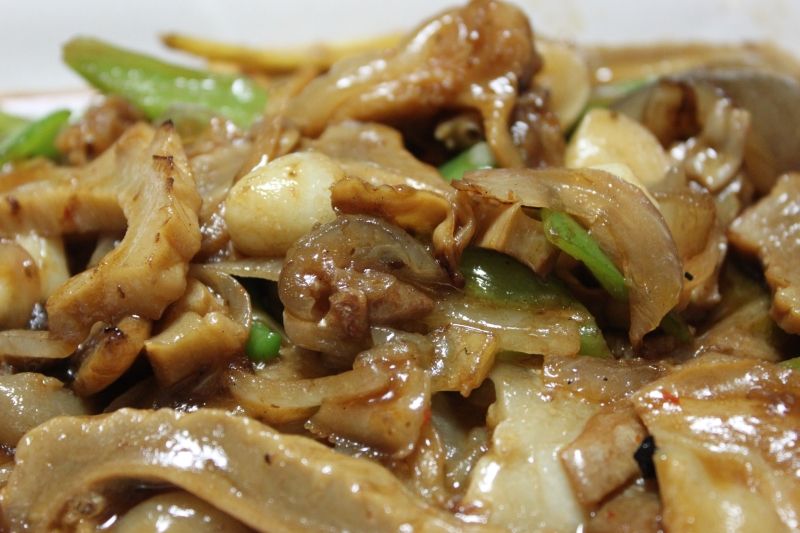 新鲜的潮声鲨鱼皮怎么吃?营养丰富吗?