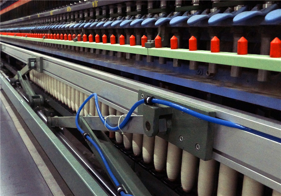 集体落纱装置看上海卓鹏智能集体落纱机