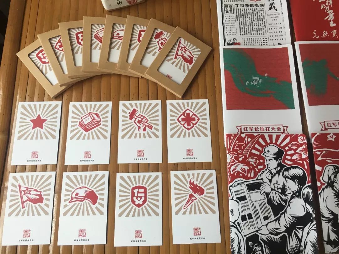 把红色文化巧妙地融入到文化创意产品中,让广大游客玩得尽兴的同时