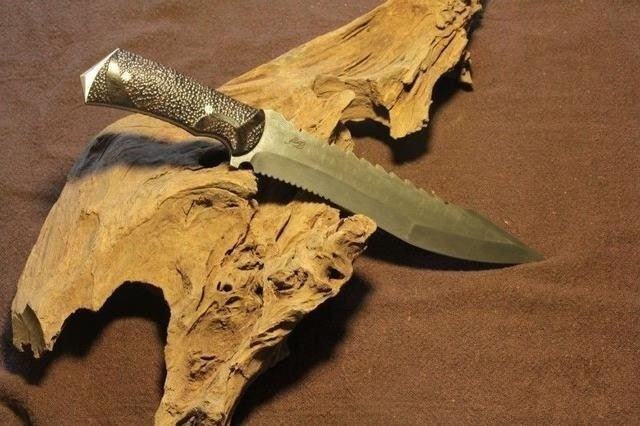 野战刀——野战刀就品质,硬度和韧性上而言,都是属于上上之作.