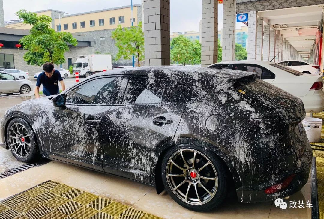 因为中意阿特兹旅行版车友将马自达cx4打造成低趴姿态