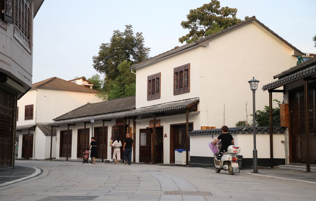 递铺街道安城集镇▲杭垓镇▲梅溪镇梅溪集镇▲孝丰镇来源:湖州发布