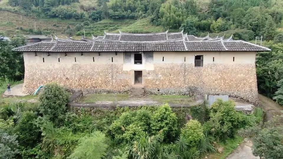 探访闽清古堡娘寨