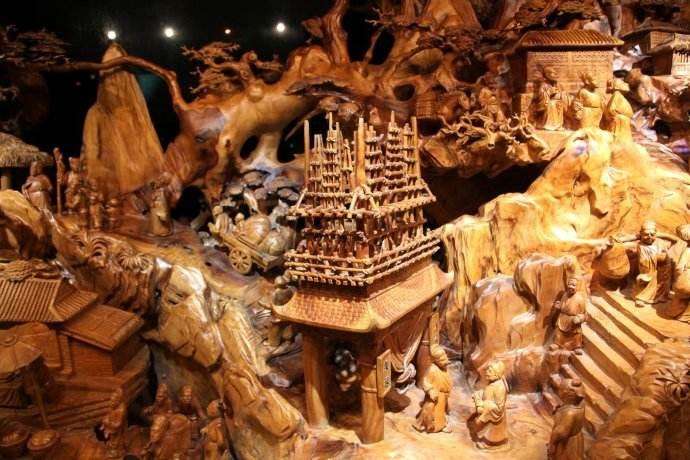 一件根雕竟然值600万根雕成为收藏市场新宠