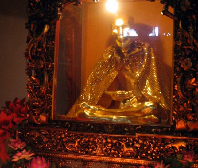 夏珠林寺肉身菩萨像图片