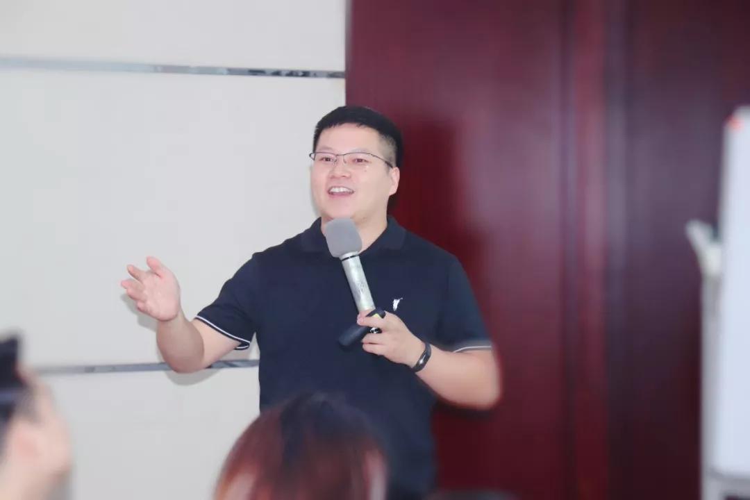 8月3日,4日,在博思智库创始人李忠阳老师和其两位合伙人的陪伴下,由