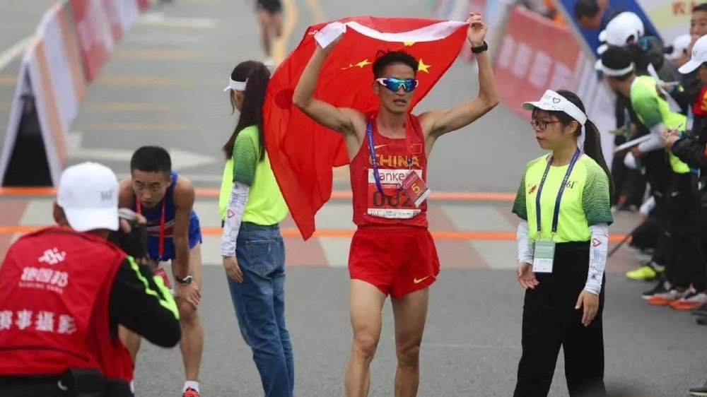 生命不息运动不止国际马拉松冠军国谊赛形象大使杨定宏