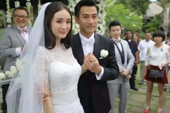 據說結婚戒指是與你一起慢慢變老的契約