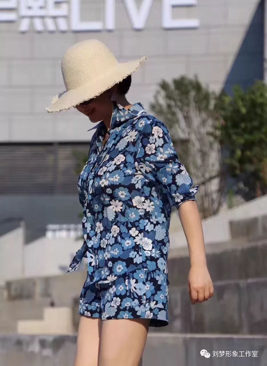 做个会穿花衣的女人