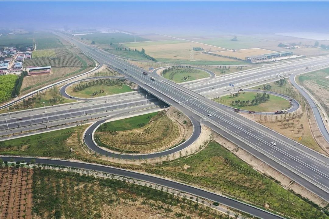 国道107许昌境改建工程跨新元大道互通式立交桥▲文峰北路提升改造