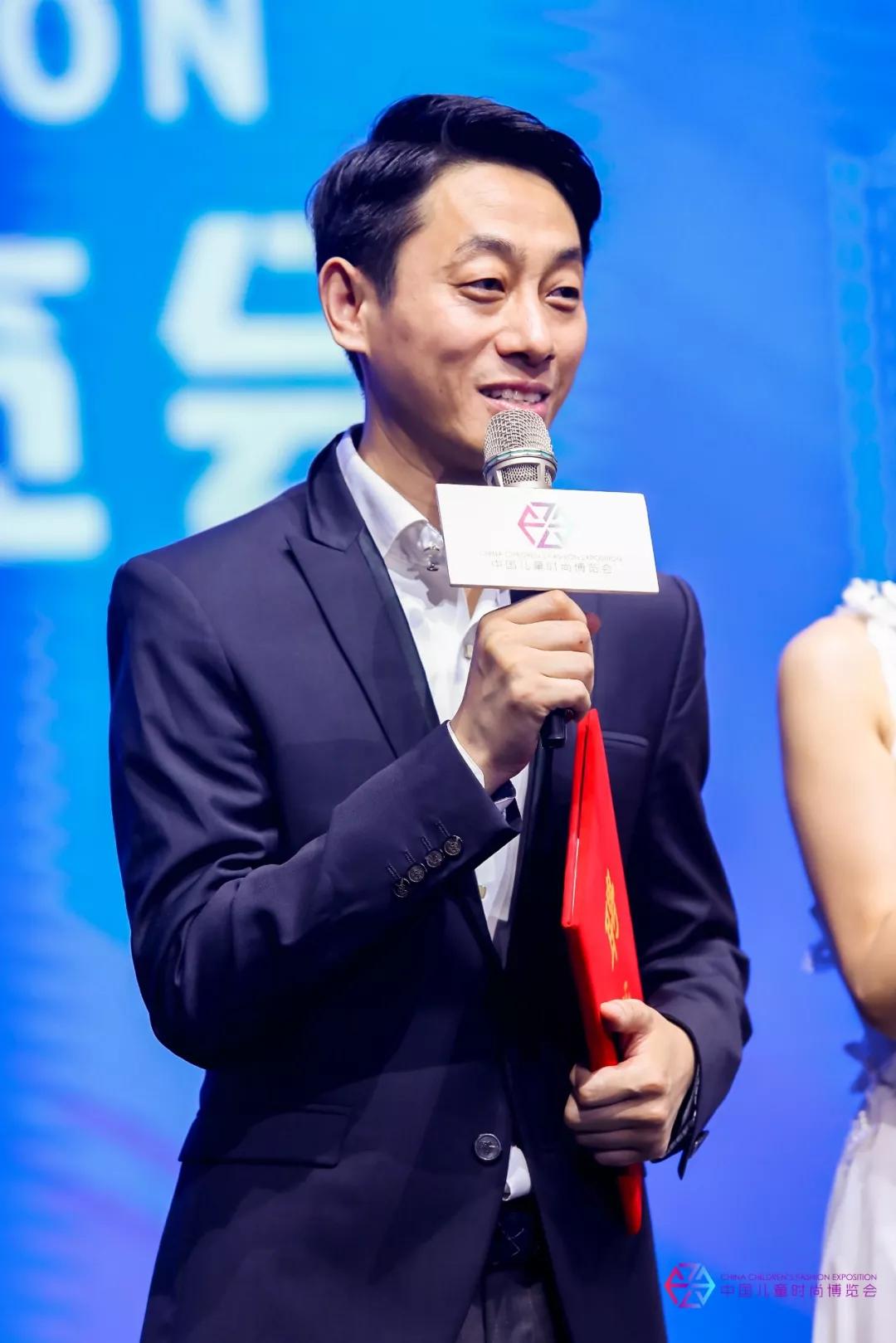 王浩天出任中国社会艺术协会模特艺术委员会执行会长