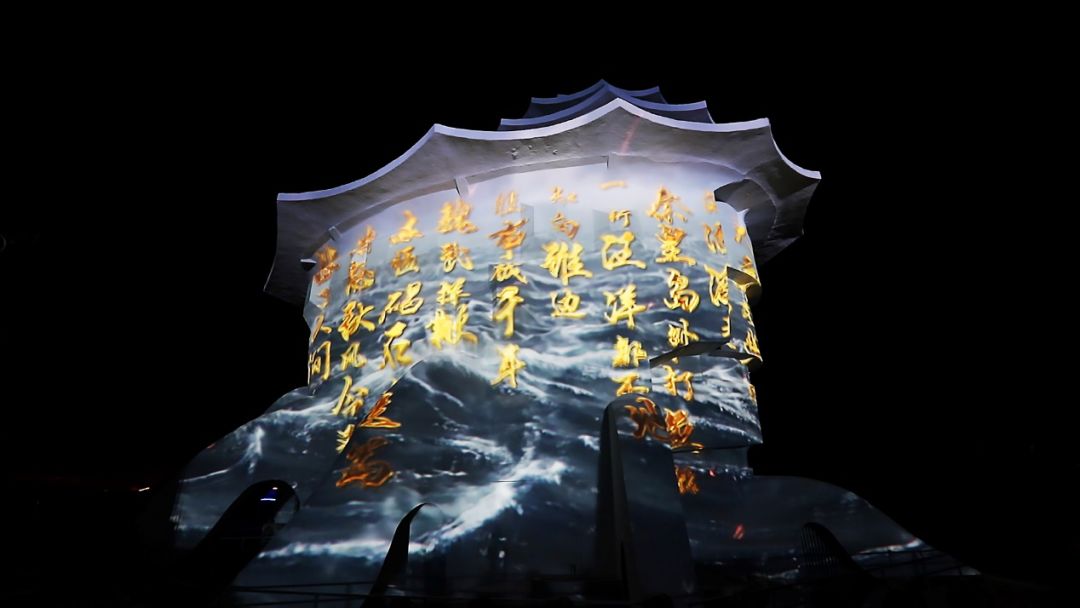 北戴河看个秀也能这么多人？