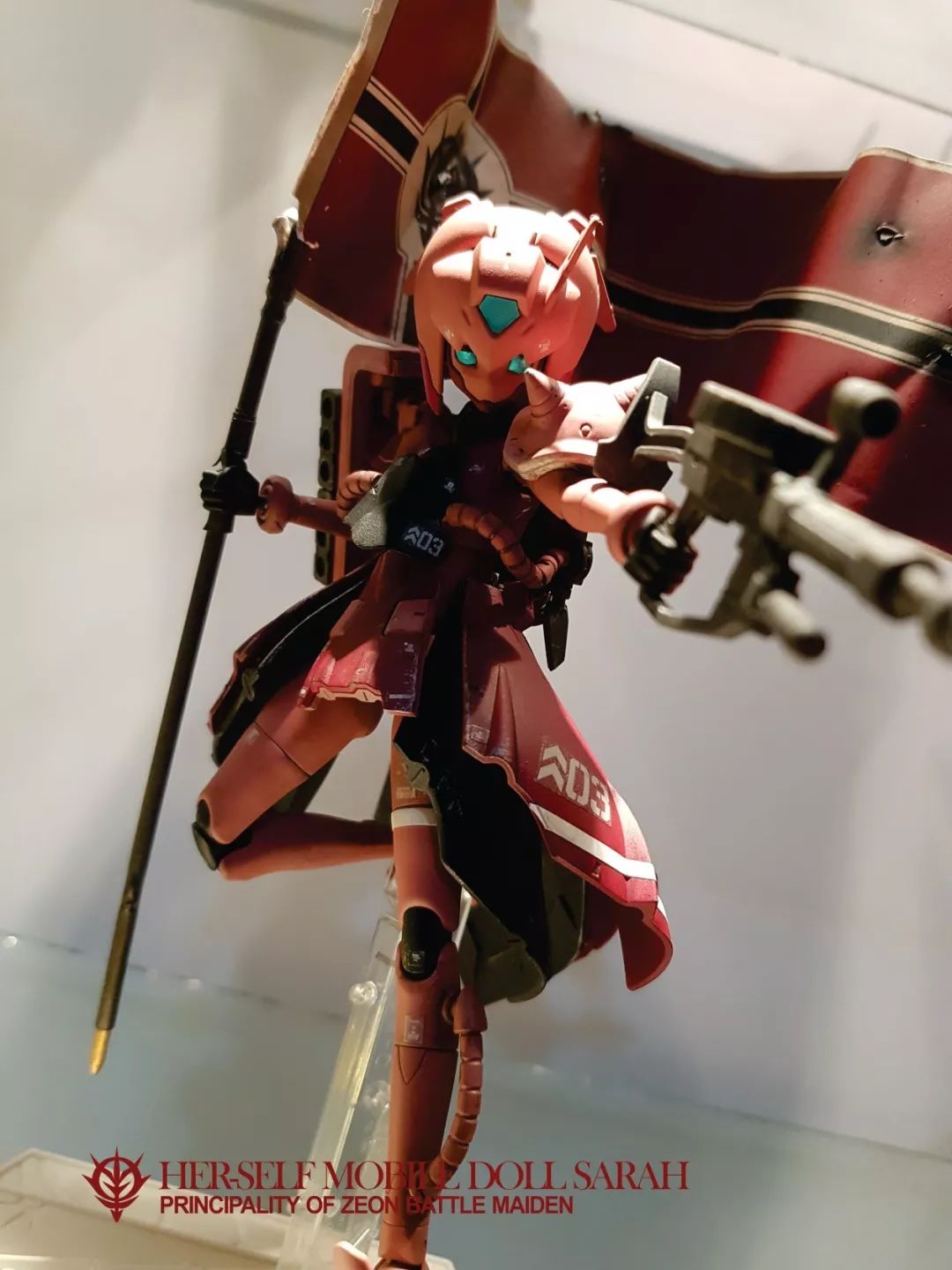 吉恩的红色机械莎拉这难道是夏亚的专用机娘