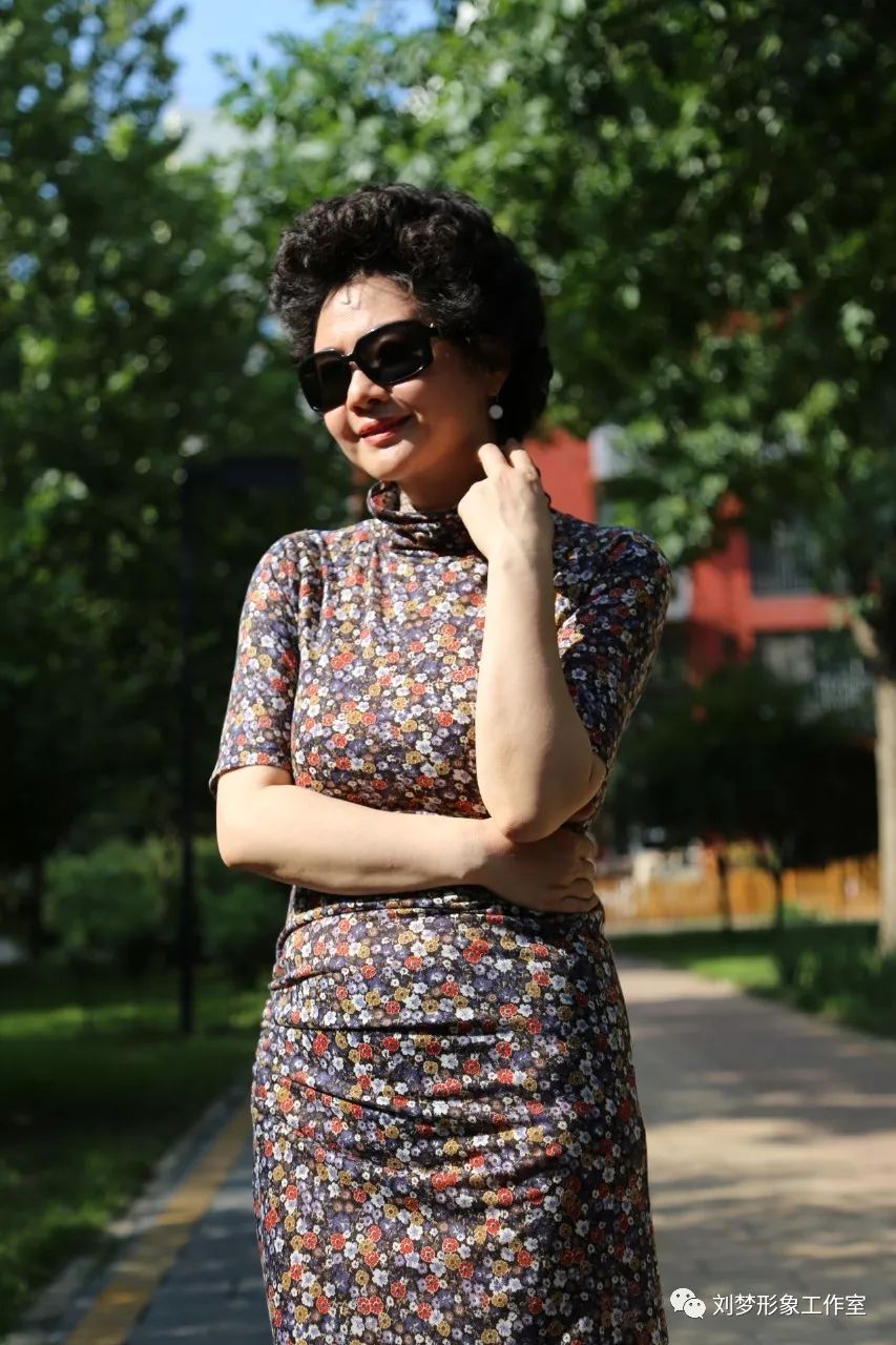 做个会穿花衣的女人